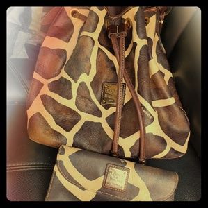 Dooney and Bourke Satchel purse & wallet